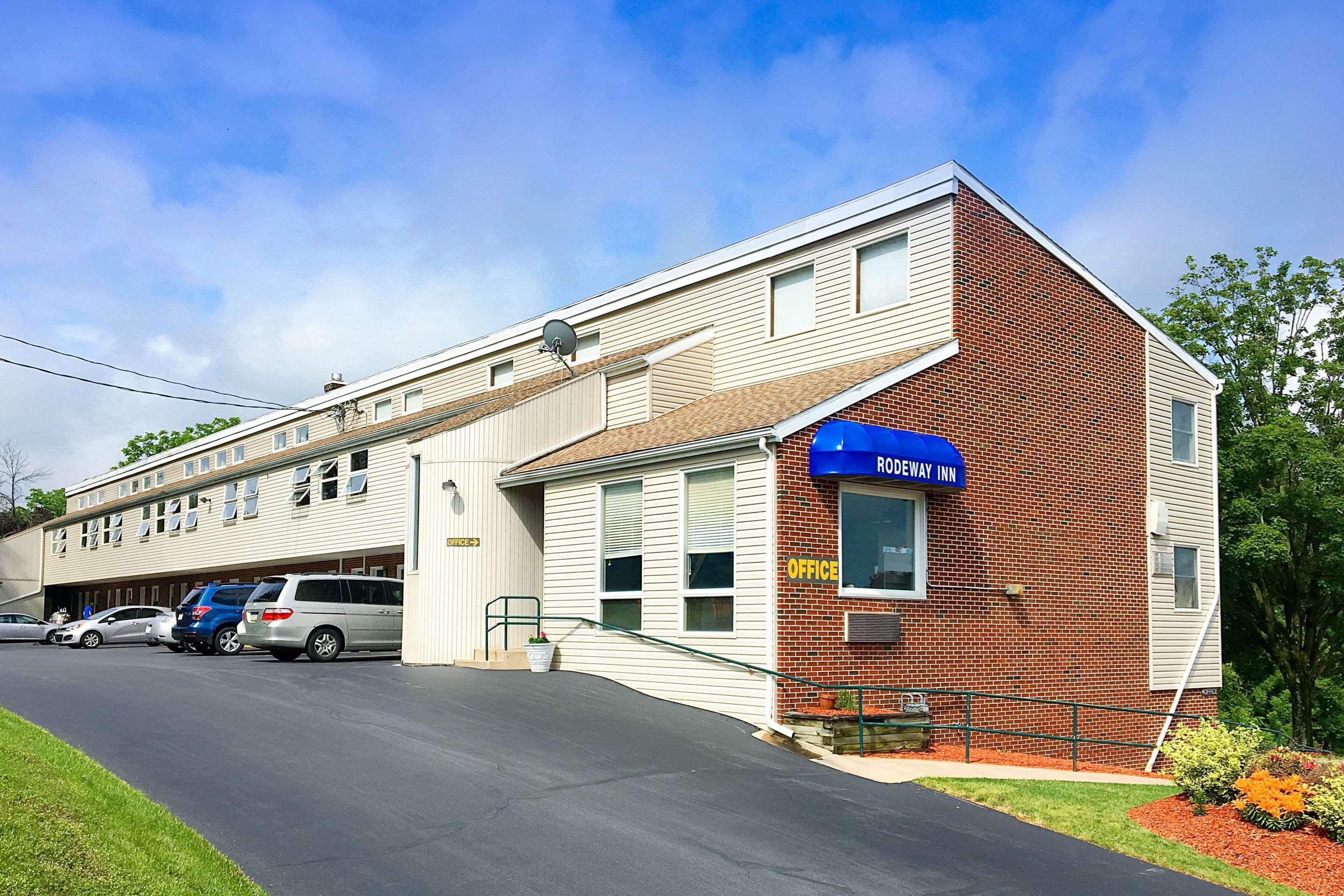 Rodeway Inn State College - Near University Exterior photo