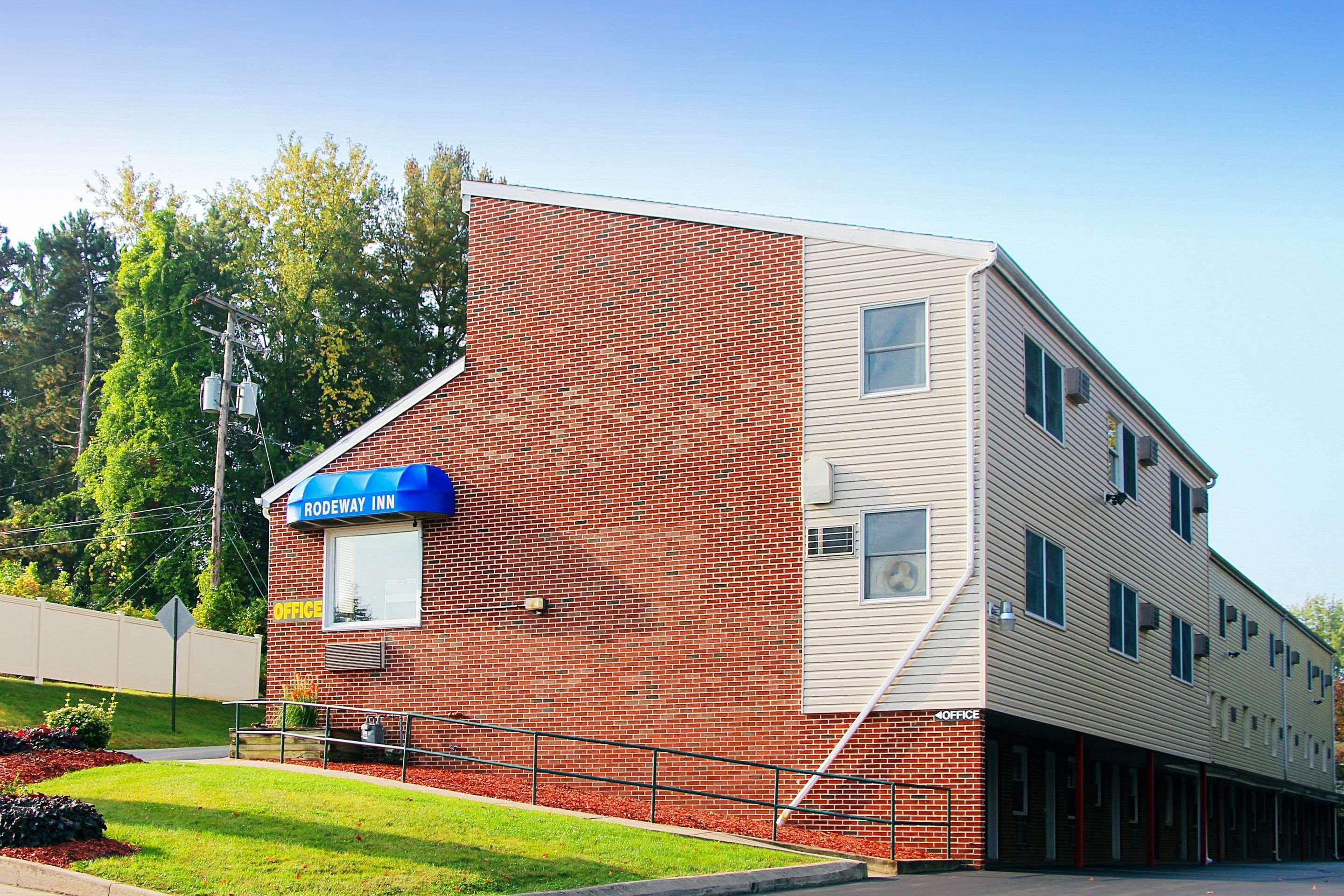 Rodeway Inn State College - Near University Exterior photo