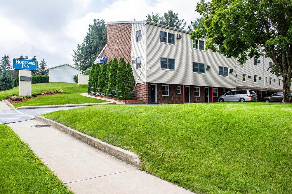 Rodeway Inn State College - Near University Exterior photo