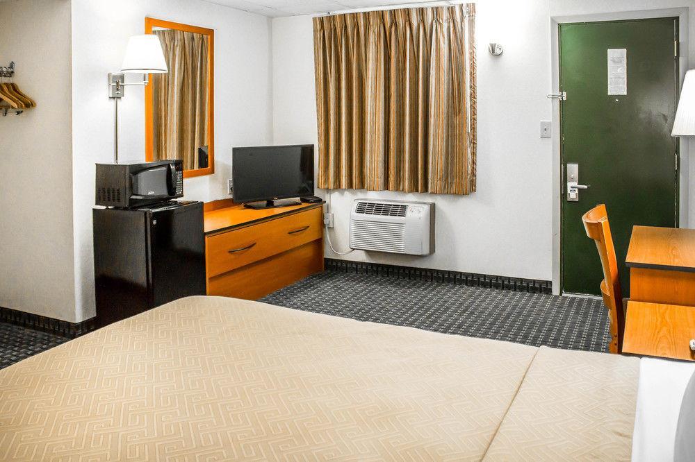 Rodeway Inn State College - Near University Exterior photo