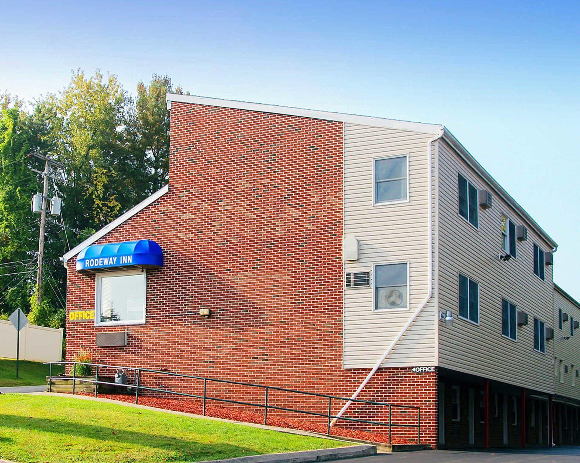 Rodeway Inn State College - Near University Exterior photo
